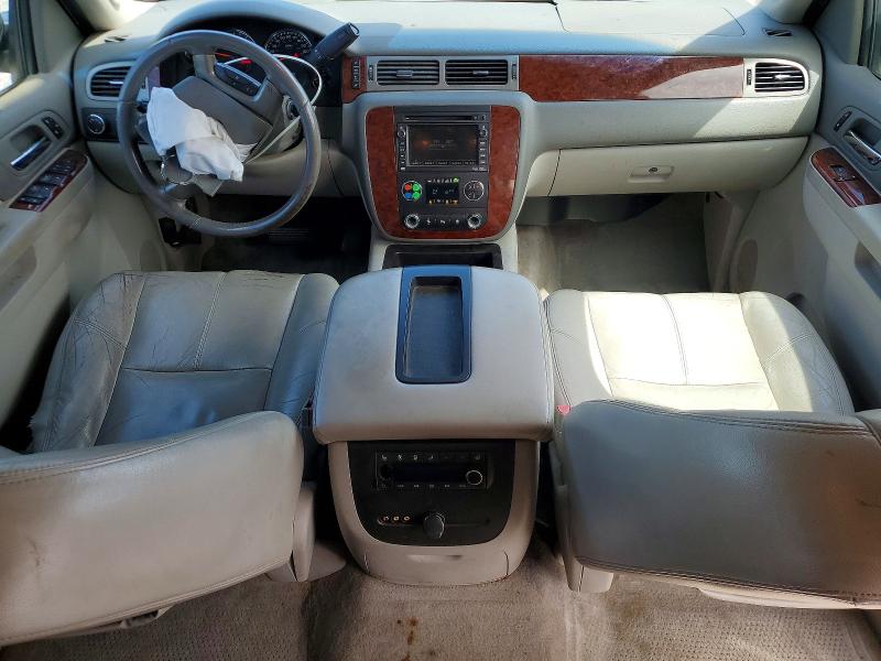 2011 Chevrolet Suburban მანქანა იყიდება აუქციონზე, vin: 1GNSKJE38BR295141, აუქციონის ნომერი: 54915716