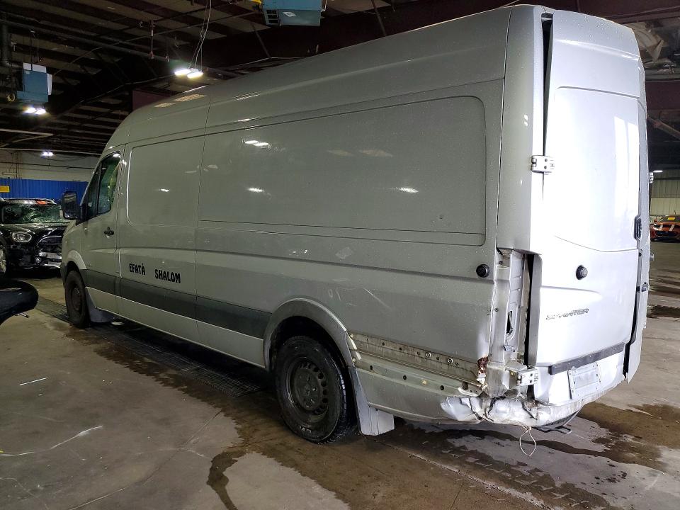 53721276 :رقم المزاد ، WD3PE8DC8F5957811 vin ، 2015 Mercedes-benz Sprinter مزاد بيع