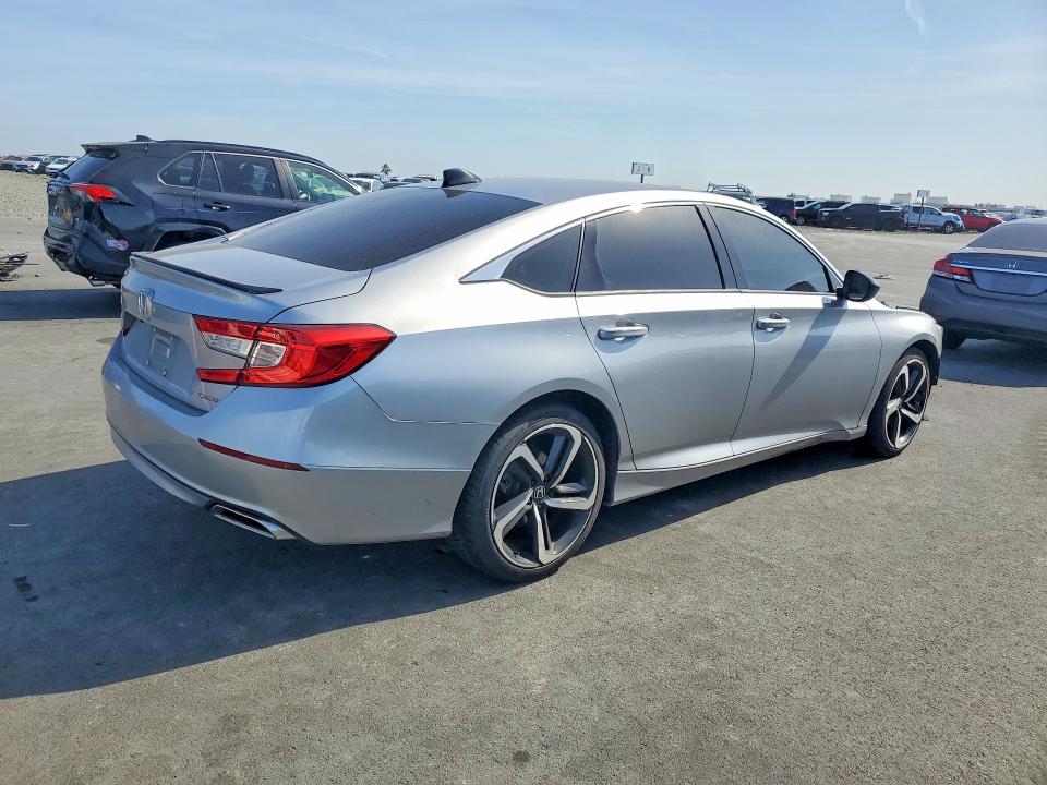 2022 Honda Accord მანქანა იყიდება აუქციონზე, vin: 1HGCV1F3XNA116170, აუქციონის ნომერი: 52172336
