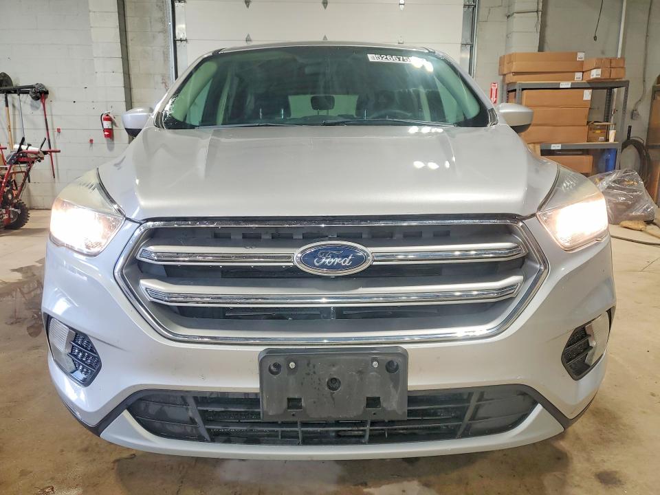 2017 Ford Escape მანქანა იყიდება აუქციონზე, vin: 1FMCU0GD9HUA00962, აუქციონის ნომერი: 52667596