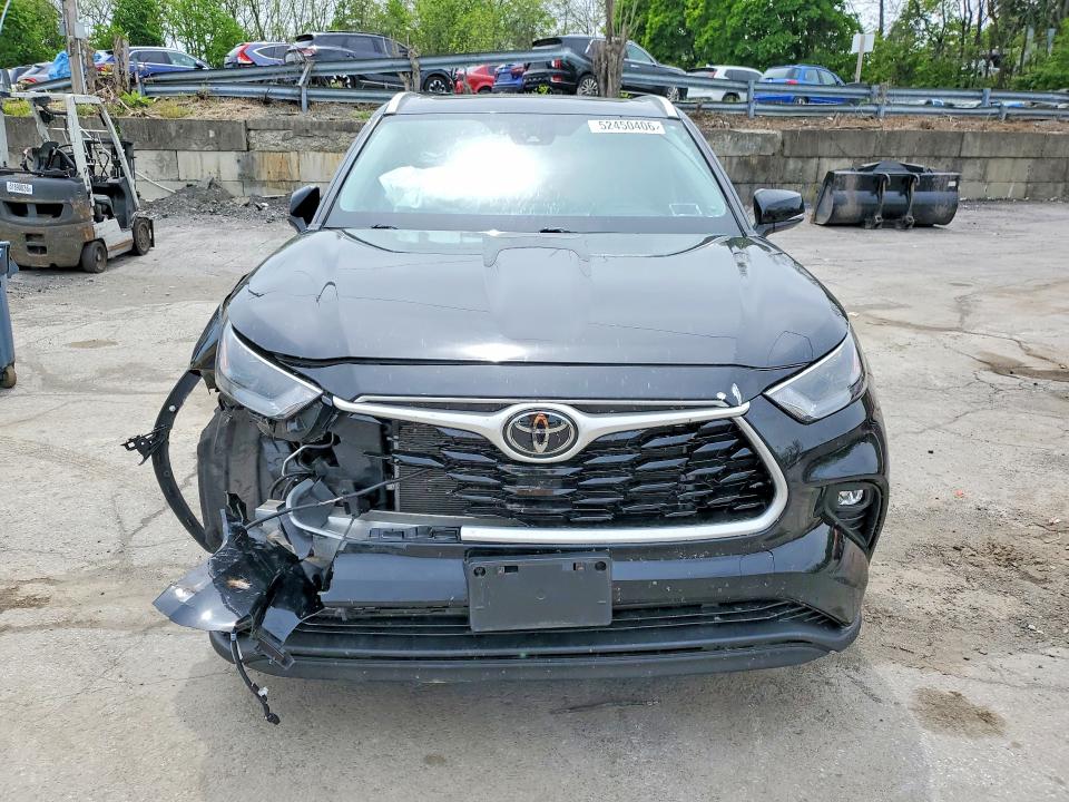 52450406 :رقم المزاد ، 5TDGZRBH3NS587424 vin ، 2022 Toyota Highlander مزاد بيع