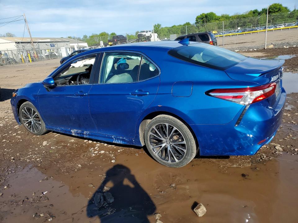 52347726 :رقم المزاد ، 4T1G11AK5LU352873 vin ، 2020 Toyota Camry مزاد بيع