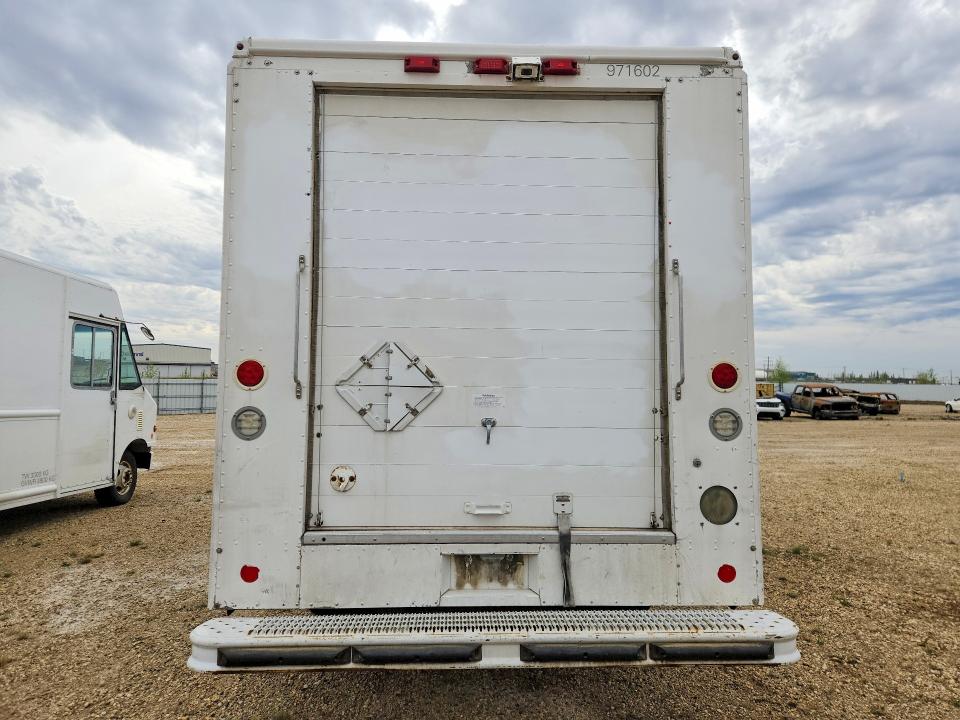 47598416 :رقم المزاد ، 4UZAANDU19CAF1878 vin ، 2009 Freightliner Chassis مزاد بيع