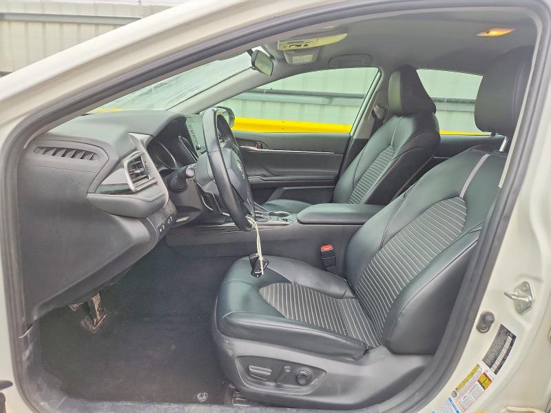 55073816 :رقم المزاد ، 4T1G11BK3MU035948 vin ، 2021 Toyota Camry مزاد بيع