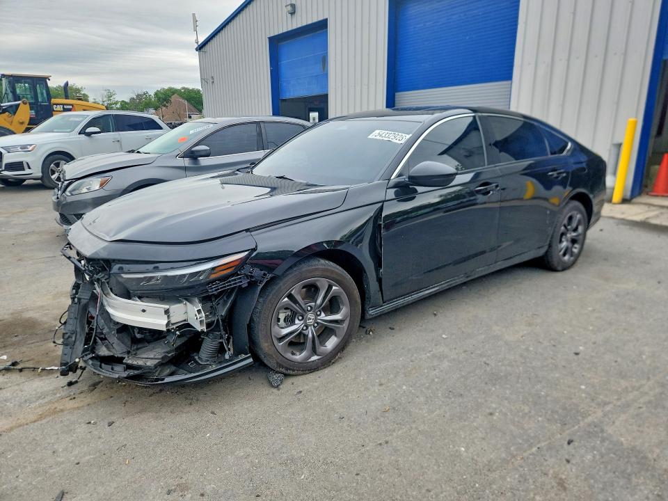 Продажа на аукционе авто 2024 Honda Accord, vin: 1HGCY2F67RA042607, номер лота: 54332926