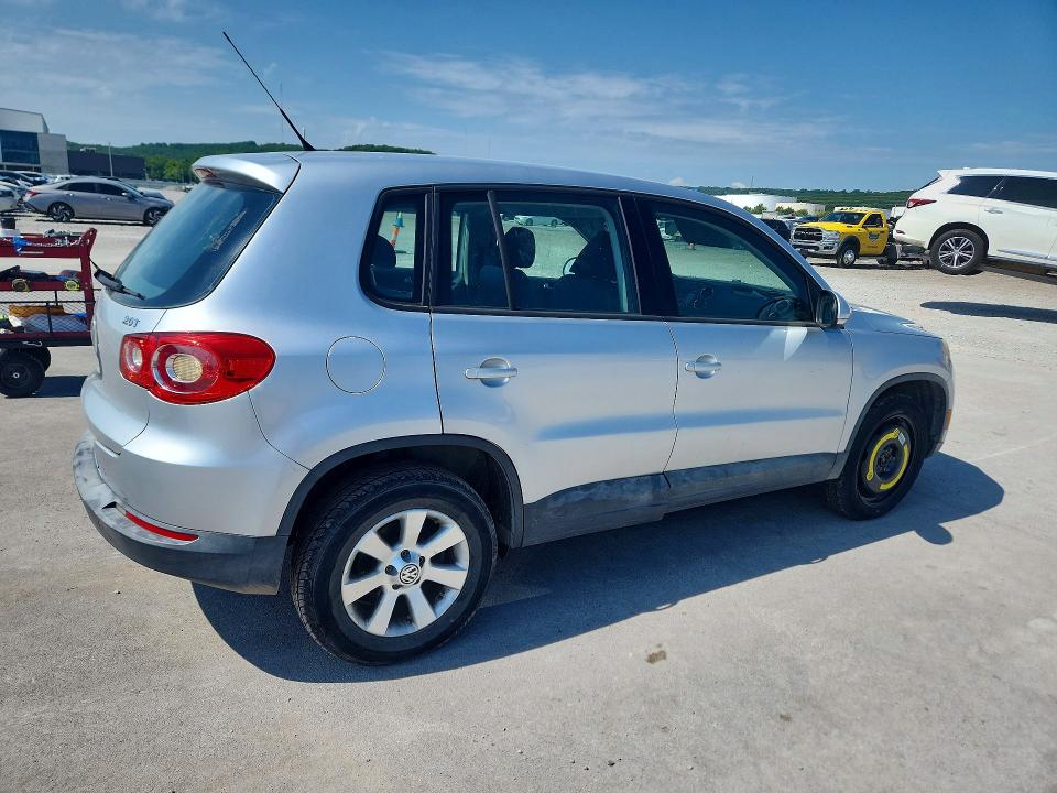 54659826 :رقم المزاد ، WVGAV7AX6AW532051 vin ، 2010 Volkswagen Tiguan مزاد بيع