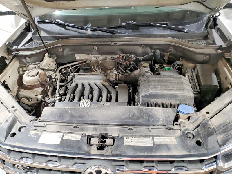 48867046 :رقم المزاد ، 1V2PR2CA1JC576957 vin ، 2018 Volkswagen Atlas مزاد بيع