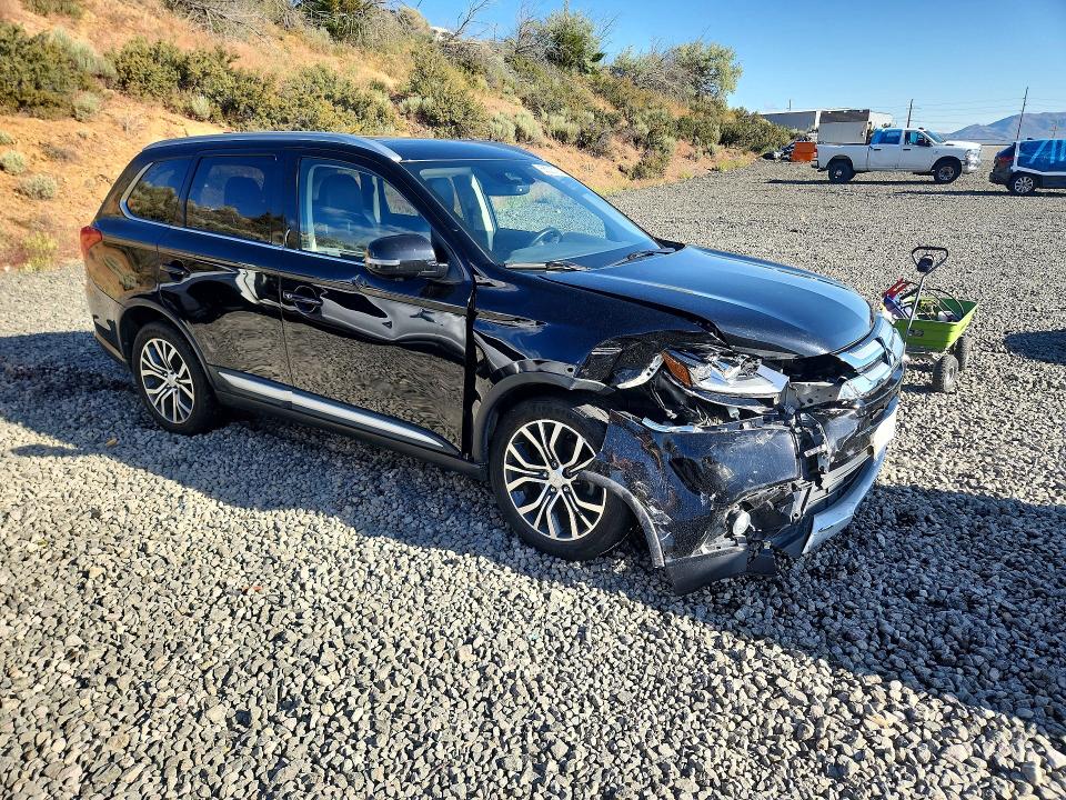 Продаж на аукціоні авто 2017 Mitsubishi Outlander, vin: JA4AZ3A38HZ070514, номер лоту: 55303136