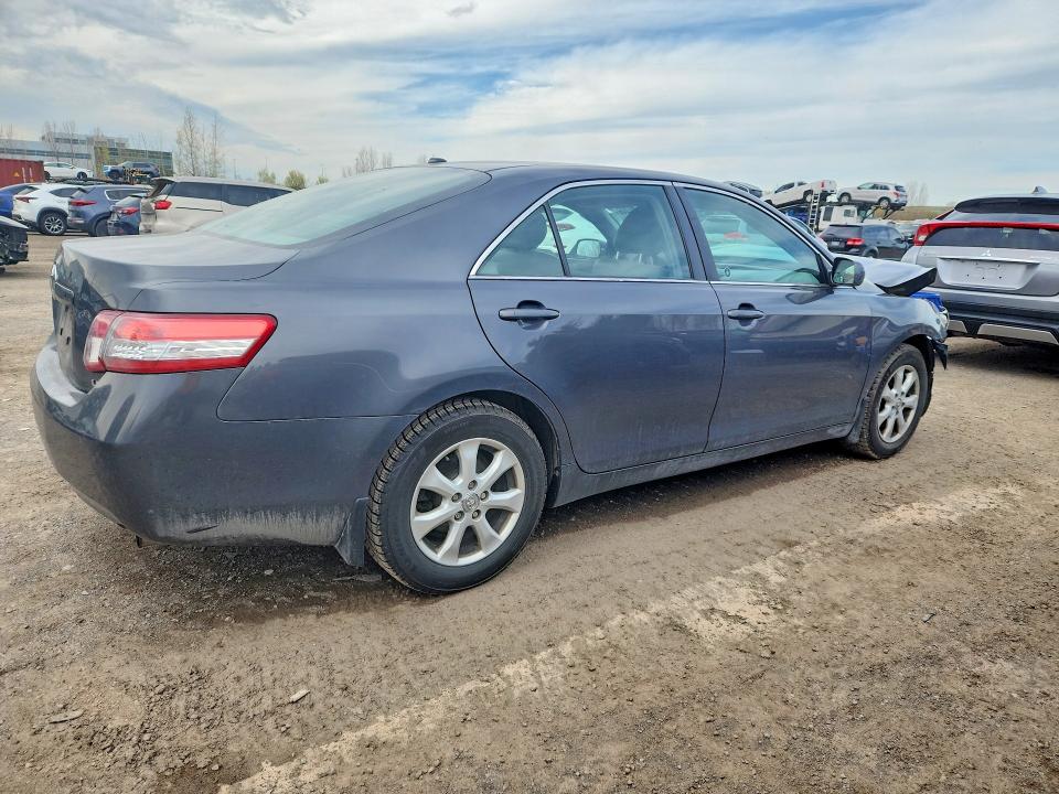 50991446 :رقم المزاد ، 4T1BF3EK4BU207145 vin ، 2011 Toyota Camry مزاد بيع