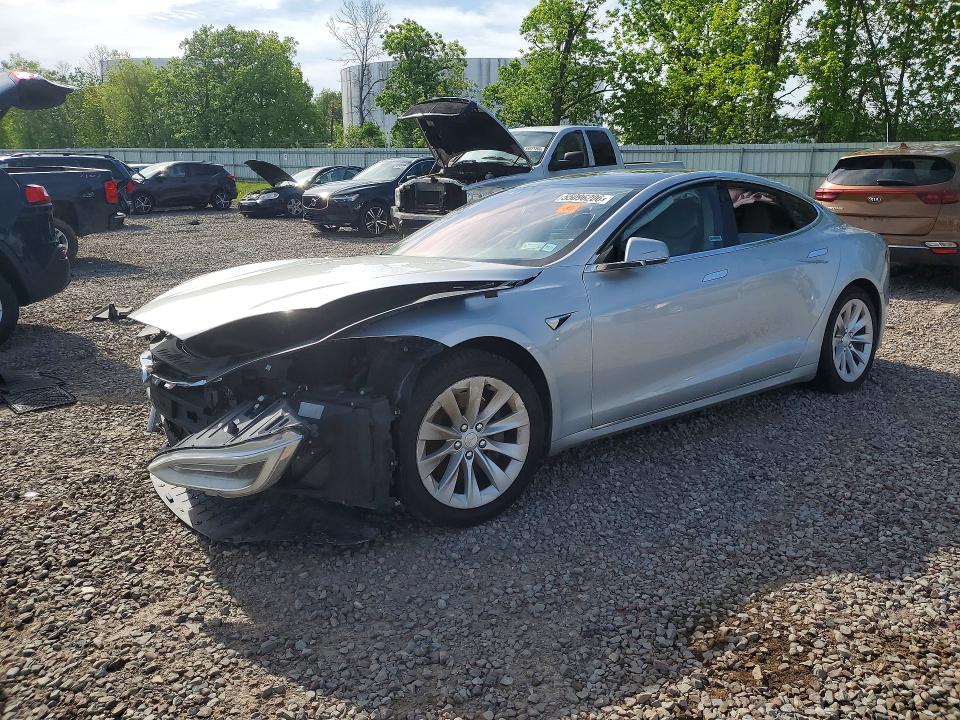 2017 Tesla Model S მანქანა იყიდება აუქციონზე, vin: 5YJSA1E18HF199213, აუქციონის ნომერი: 55096206