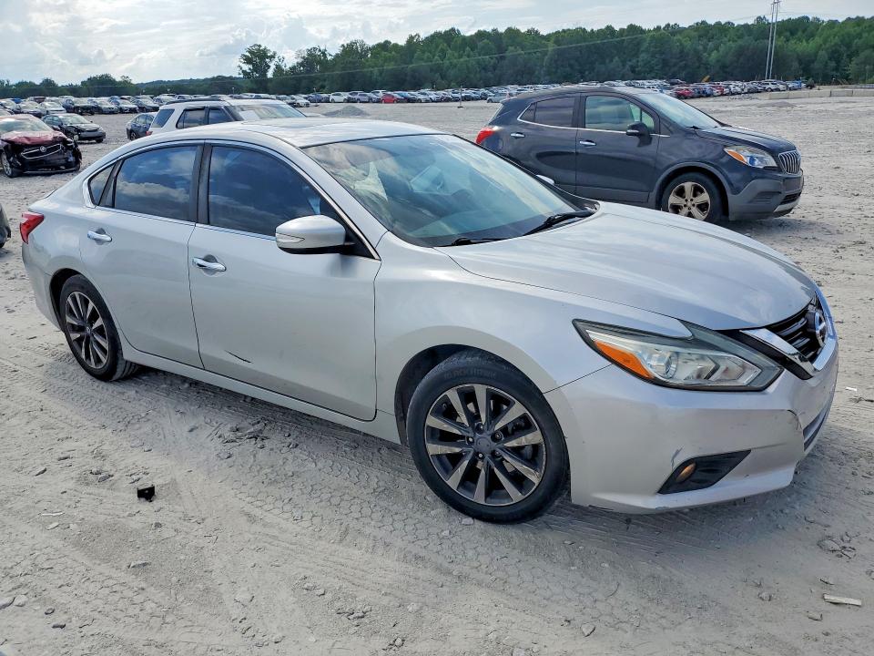 Продаж на аукціоні авто 2017 Nissan Altima, vin: 1N4AL3AP8HC195712, номер лоту: 54524686