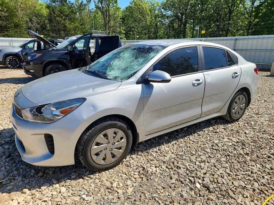 2020 Kia Rio მანქანა იყიდება აუქციონზე, vin: 3KPA24AD8LE315339, აუქციონის ნომერი: 51971276