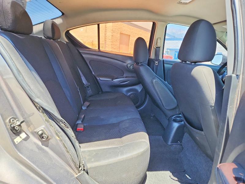 54353606 :رقم المزاد ، 3N1CN7AP8DL892979 vin ، 2013 Nissan Versa مزاد بيع