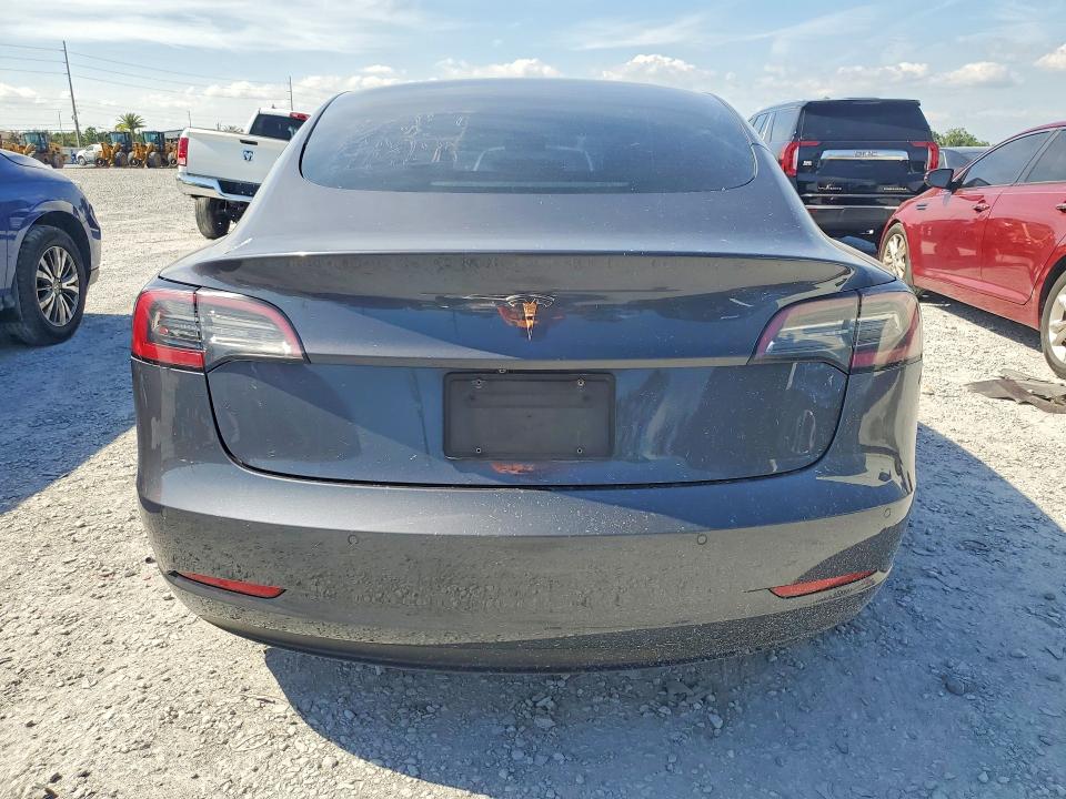 52861996 :رقم المزاد ، 5YJ3E1EA5MF048218 vin ، 2021 Tesla Model 3 مزاد بيع