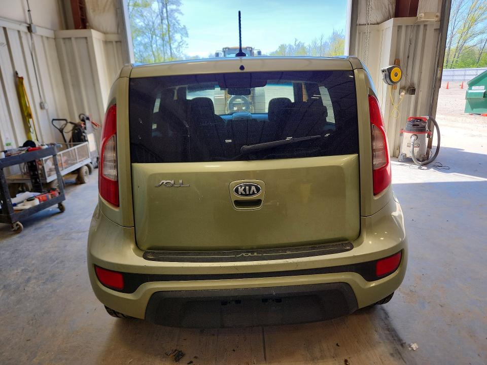 53513806 :رقم المزاد ، KNDJT2A65D7601718 vin ، 2013 Kia Soul مزاد بيع