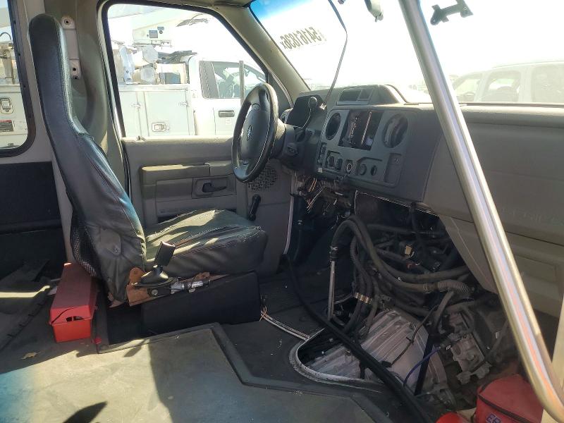 54161836 :رقم المزاد ، 1FDEE3FL7DDA93152 vin ، 2013 Ford Econoline مزاد بيع