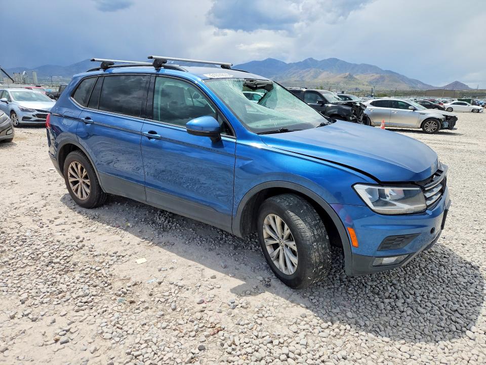 Продажа на аукционе авто 2018 Volkswagen Tiguan, vin: 3VV1B7AX9JM021447, номер лота: 51974876