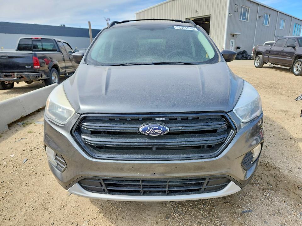 53051046 :رقم المزاد ، 1FMCU9G93HUA41765 vin ، 2017 Ford Escape مزاد بيع