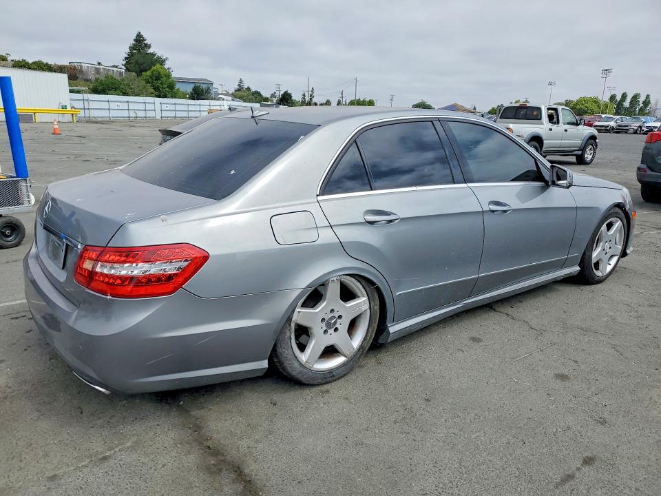 Продажа на аукционе авто 2010 Mercedes-benz E, vin: WDDHF7CBXAA249561, номер лота: 54684406