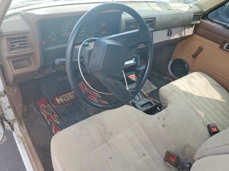 1985 Toyota Pickup მანქანა იყიდება აუქციონზე, vin: JT4RN56D1F5039059, აუქციონის ნომერი: 51917516
