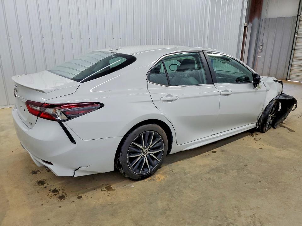Продаж на аукціоні авто 2022 Toyota Camry, vin: 4T1T11AK0NU042938, номер лоту: 54713036