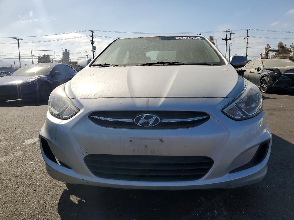 2015 Hyundai Accent მანქანა იყიდება აუქციონზე, vin: KMHCT4AE4FU795024, აუქციონის ნომერი: 53734976