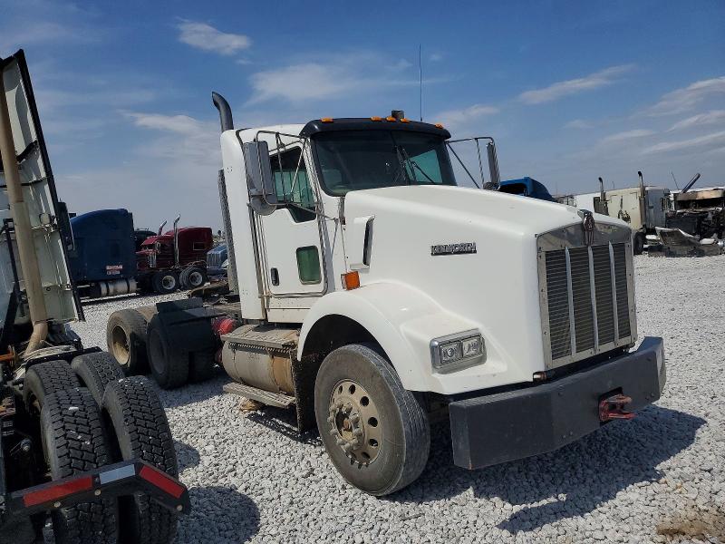 53256816 :رقم المزاد ، 1XKDDT9X04J059710 vin ، 2004 Kenworth T800 مزاد بيع