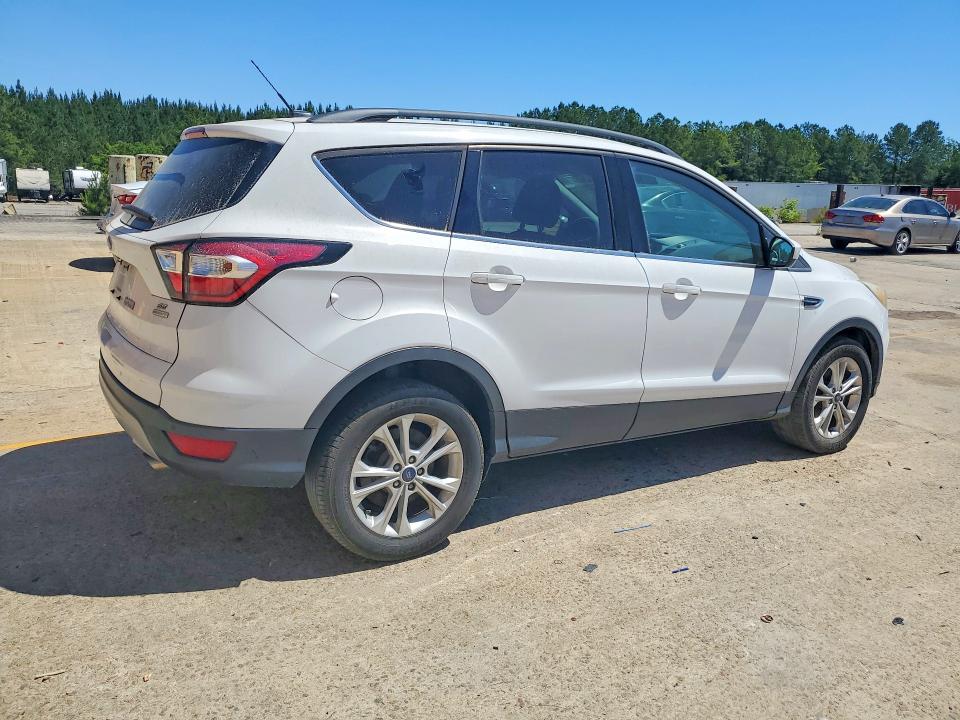 Auction sale of the 2017 Ford Escape, vin: 1FMCU0G97HUD78242, lot number: 53752826