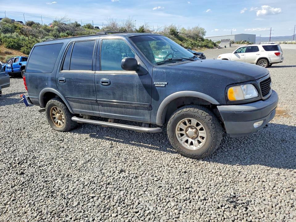 53492116 :رقم المزاد ، 1FMPU16L81LB61623 vin ، 2001 Ford Expedition مزاد بيع