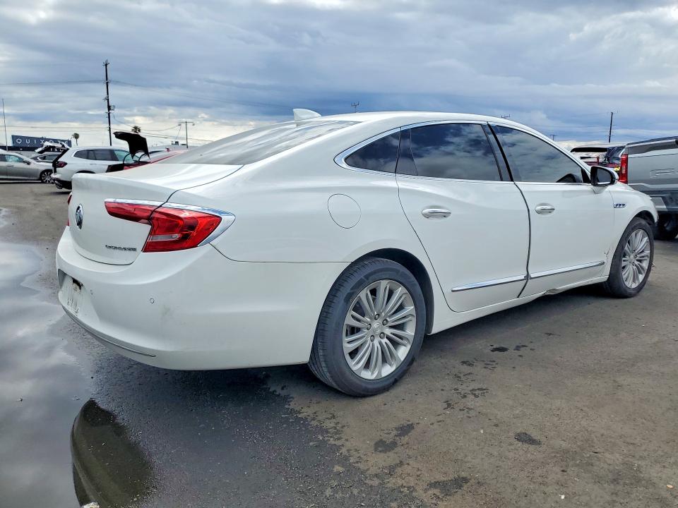 2018 Buick Lacrosse მანქანა იყიდება აუქციონზე, vin: 1G4ZP5SZ9JU122079, აუქციონის ნომერი: 52440066