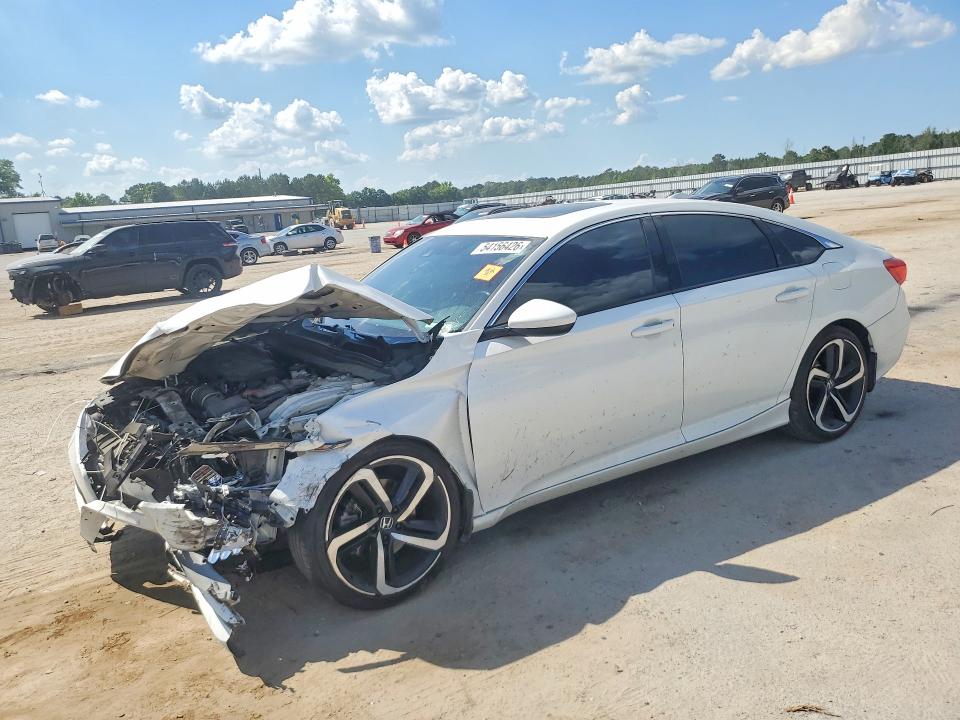 54156426 :رقم المزاد ، 1HGCV2F31JA008181 vin ، 2018 Honda Accord مزاد بيع