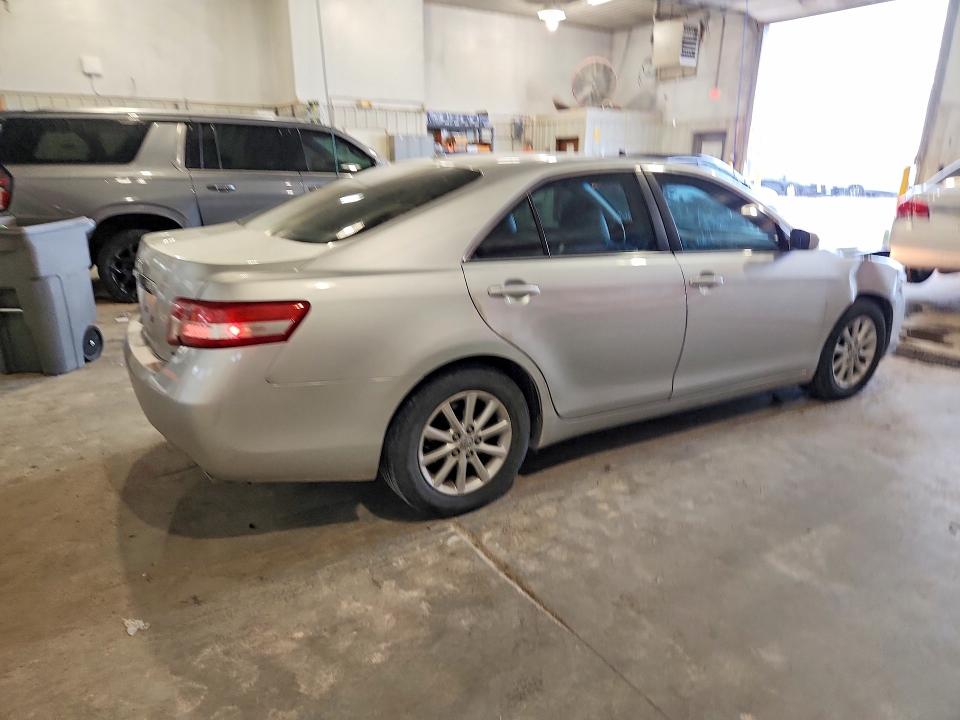 52726326 :رقم المزاد ، 4T4BF3EK2BR114839 vin ، 2011 Toyota Camry مزاد بيع