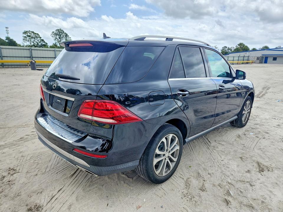 2016 Mercedes-benz Gle მანქანა იყიდება აუქციონზე, vin: 4JGDA5JB8GA764061, აუქციონის ნომერი: 52237796