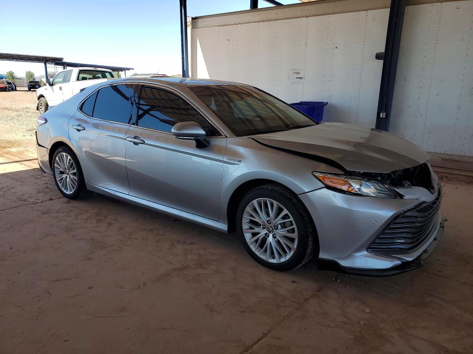 2018 Toyota Camry Hybrid მანქანა იყიდება აუქციონზე, vin: 4T1B21HK9JU504423, აუქციონის ნომერი: 53592376