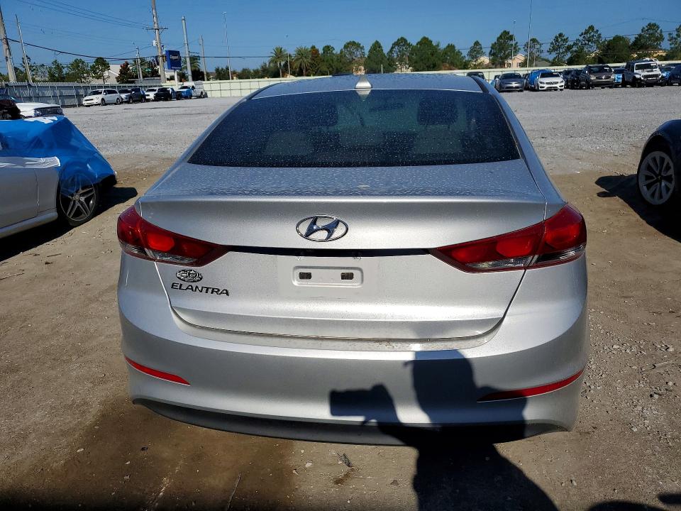 54093706 :رقم المزاد ، 5NPD84LF0JH371987 vin ، 2018 Hyundai Elantra مزاد بيع