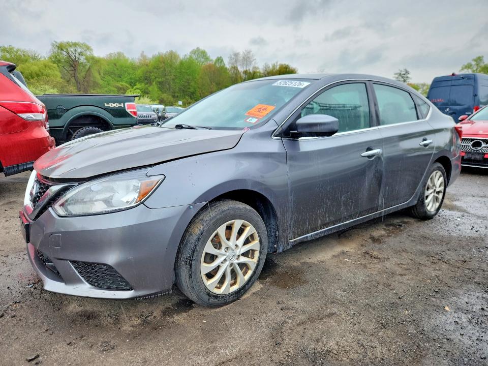 52625126 :رقم المزاد ، 3N1AB7APXJL641795 vin ، 2018 Nissan Sentra مزاد بيع