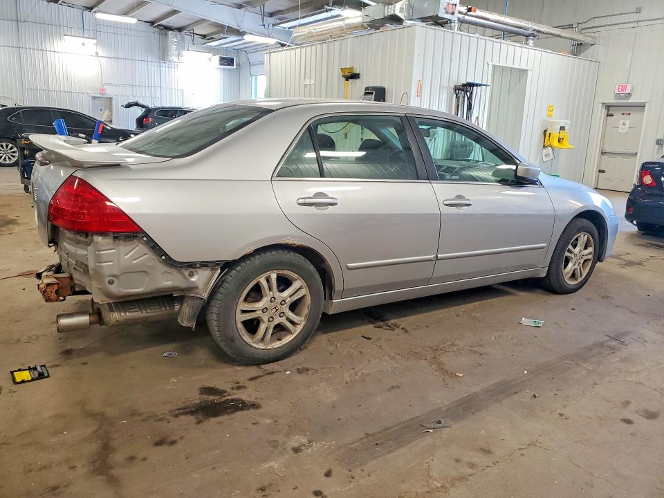 54832296 :رقم المزاد ، 1HGCM56357A027264 vin ، 2007 Honda Accord مزاد بيع