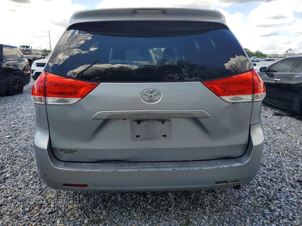 Aukcja sprzedaży 2014 Toyota Sienna, vin: 5TDYK3DC0ES421739, numer aukcji: 54260156