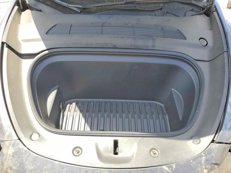 55185936 :رقم المزاد ، 7SAYGDEE9PF915423 vin ، 2023 Tesla Model Y مزاد بيع