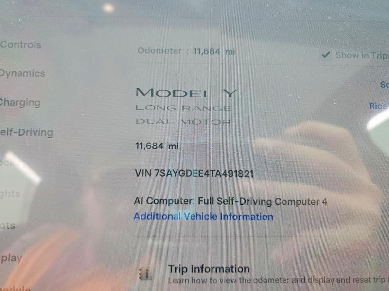 54684186 :رقم المزاد ، 7SAYGDEE4TA491821 vin ، 2026 Tesla Model Y مزاد بيع