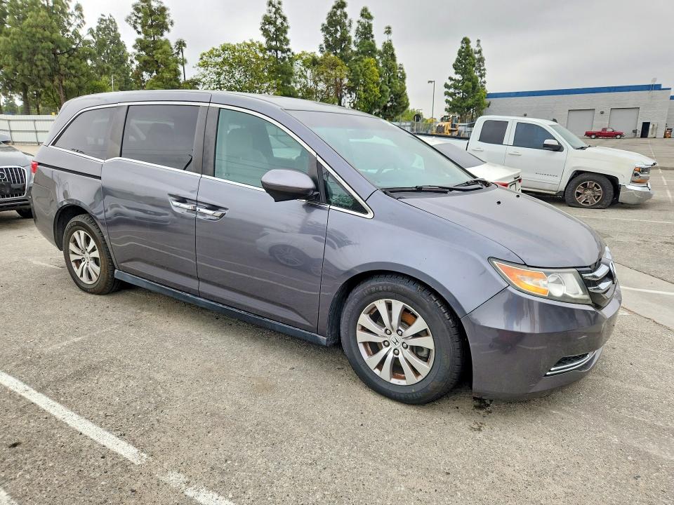 53913286 :رقم المزاد ، 5FNRL5H34HB023210 vin ، 2017 Honda Odyssey مزاد بيع