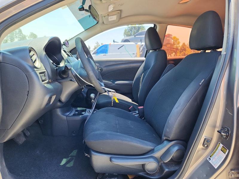 54353606 :رقم المزاد ، 3N1CN7AP8DL892979 vin ، 2013 Nissan Versa مزاد بيع