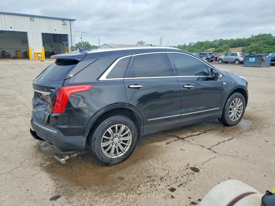 54309516 :رقم المزاد ، 1GYKNDRSXHZ233830 vin ، 2017 Cadillac Xt5 مزاد بيع