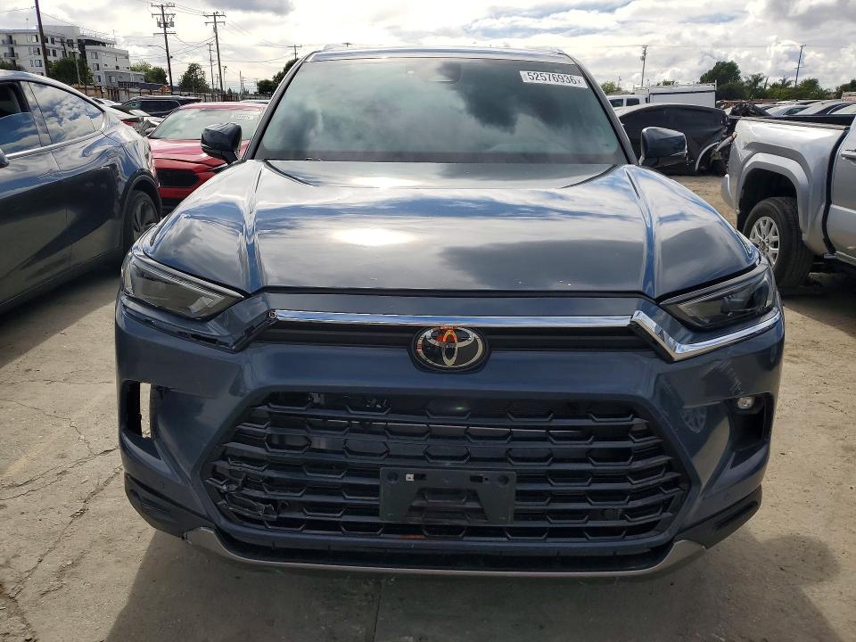 2024 Toyota Grand Highlander მანქანა იყიდება აუქციონზე, vin: 5TDAAAA53RS007231, აუქციონის ნომერი: 52576936