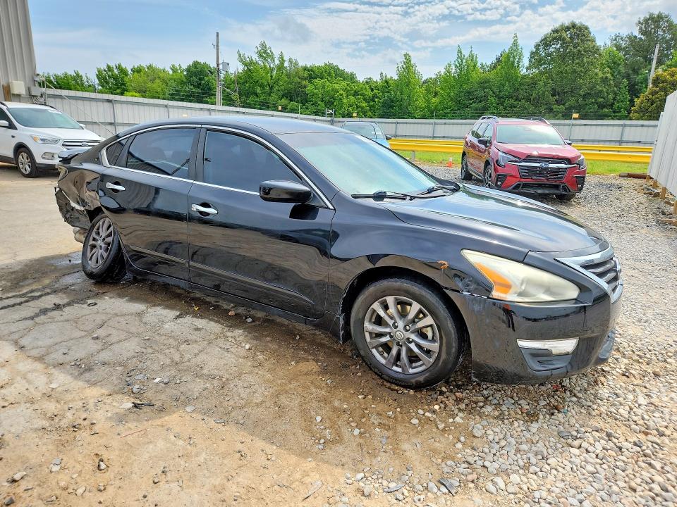 Продажа на аукционе авто 2015 Nissan Altima, vin: 1N4AL3AP7FC577923, номер лота: 53835996