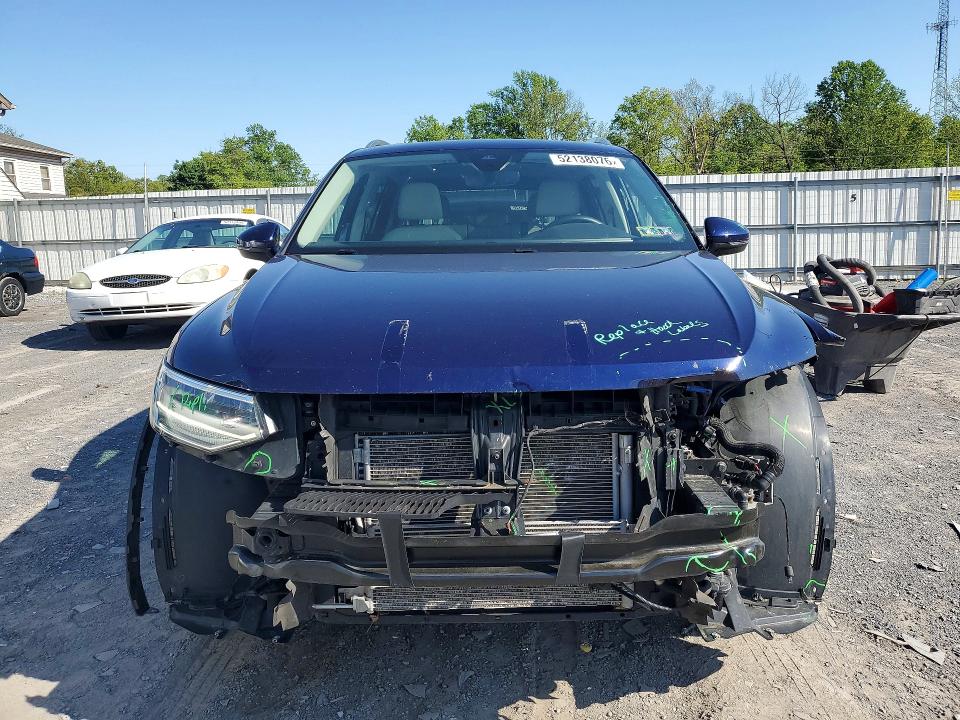 52138076 :رقم المزاد ، 3VV2B7AX6NM169808 vin ، 2022 Volkswagen Tiguan مزاد بيع