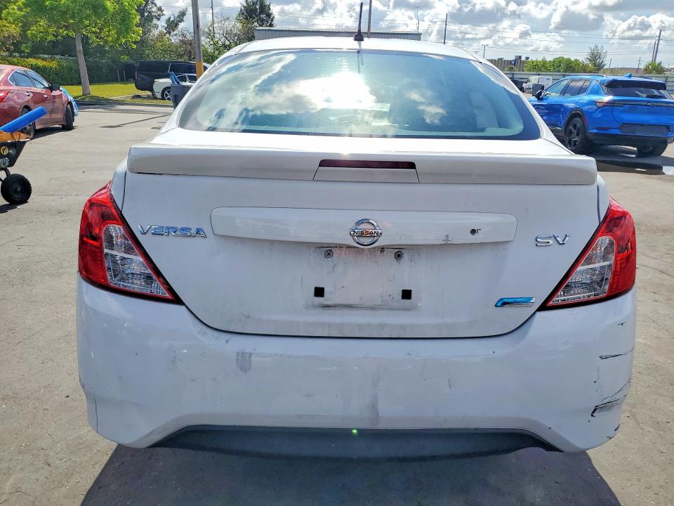 52963166 :رقم المزاد ، 3N1CN7AP9GL815347 vin ، 2016 Nissan Versa مزاد بيع