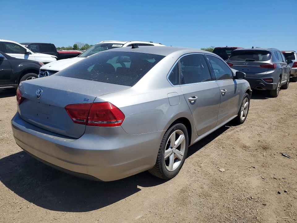 Продажа на аукционе авто 2012 Volkswagen Passat, vin: 1VWBH7A32CC110972, номер лота: 52937276