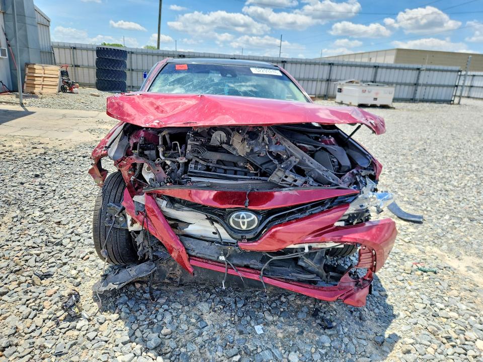 2018 Toyota Camry მანქანა იყიდება აუქციონზე, vin: 4T1B11HK9JU531110, აუქციონის ნომერი: 52299246