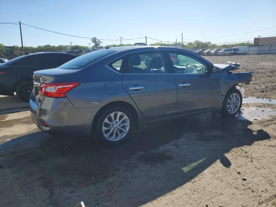 Продажа на аукционе авто 2018 Nissan Sentra, vin: 3N1AB7AP4JY213174, номер лота: 52752626